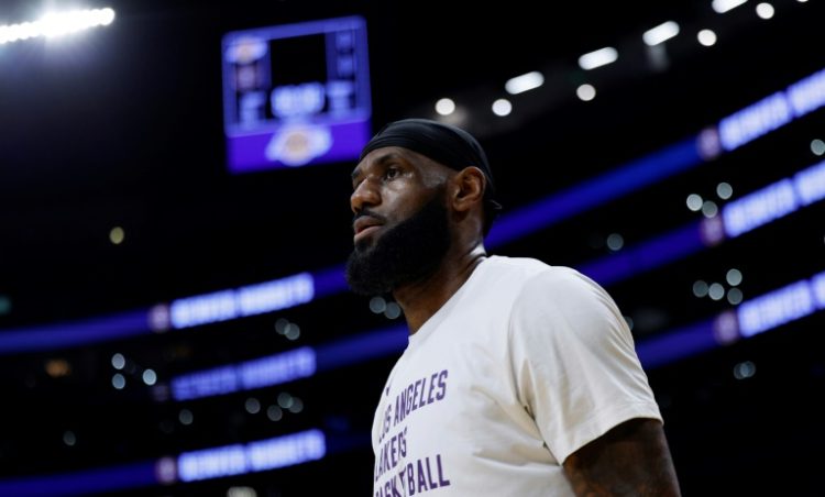 LeBron James of the Los Angeles Lakers became the first NBA player to reach the 40,000-point milestone after scoring his ninth point against Denver. ©AFP