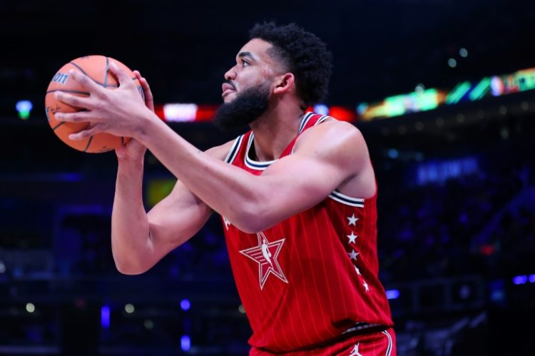 Minnesota Timberwolves star Karl-Anthony Towns puts up a shot in the 2024 NBA All-Star game. ©AFP