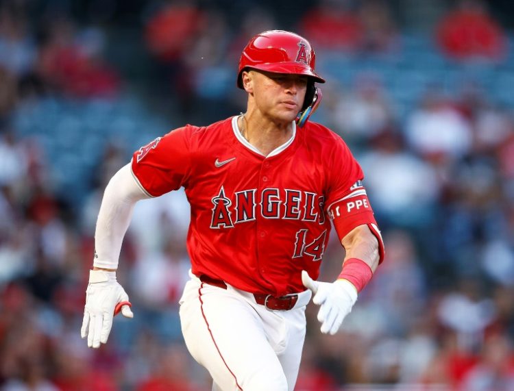 Los Angeles Angels star outfielder Mike Trout will need left knee surgery, the team announced, but he is expected to return later this season. ©AFP