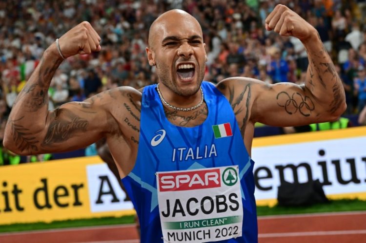 Italy's Marcell Jacobs celebrates winning a gold in the men's 100m final during the European Athletics Championships in Munich on August 16, 2022. ©AFP