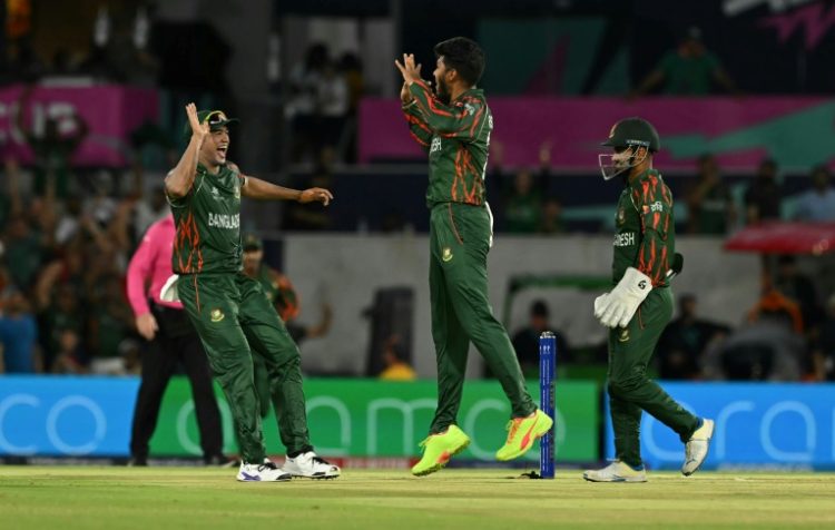 Bangladesh's Rishad Hossain celebrates after the dismissal of  Sri Lanka's captain Wanindu Hasaranga during the a Twenty20 World Cup match. ©AFP