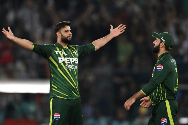 Pakistan's Imad Wasim  has been passed fit to face India in the T20 World Cup on Sunday. ©AFP
