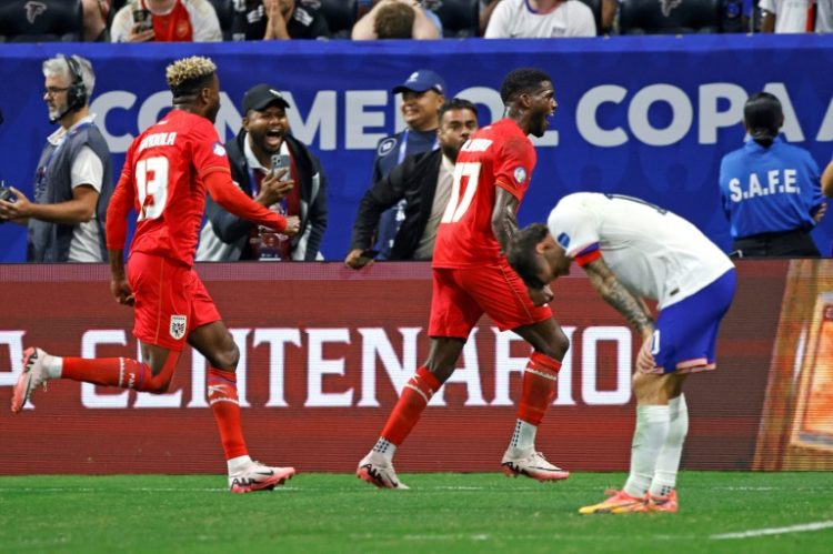 Panama's Jose Fajardo (17) celebrates after his winner against the USA in the Copa America on Thursday. ©AFP