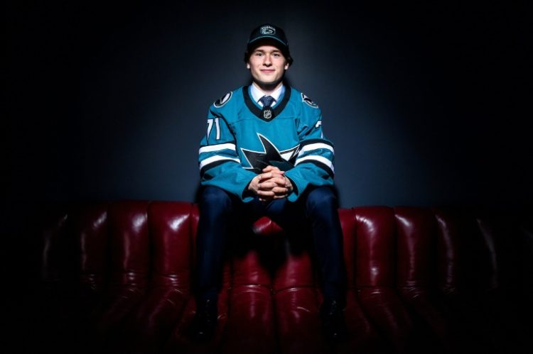 Teen center Macklin Celebrini, the top pick in last month's NHL Draft, has signed a three-year deal with the san Jose Sharks after deciding not to return to college. ©AFP