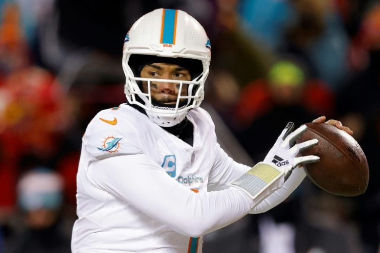 Quarterback Tua Tagovailoa of the Miami Dolphins has reportedly agreed to a four-year contract extension with the NFL club worth $212.4 million dollars. ©AFP