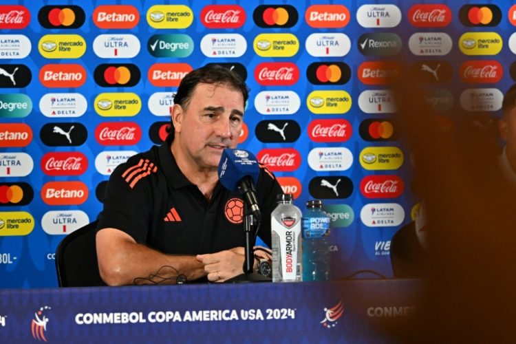 Columbia coach Nestor Lorenzo talks to media ahead of the Copa America final against Argentina.. ©AFP