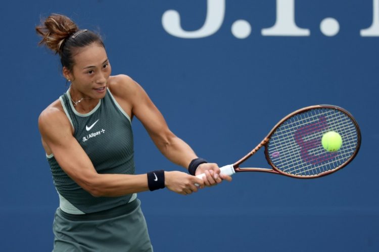 'Responsibility': Zheng Qinwen on her way to victory over Jule Niemeier . ©AFP