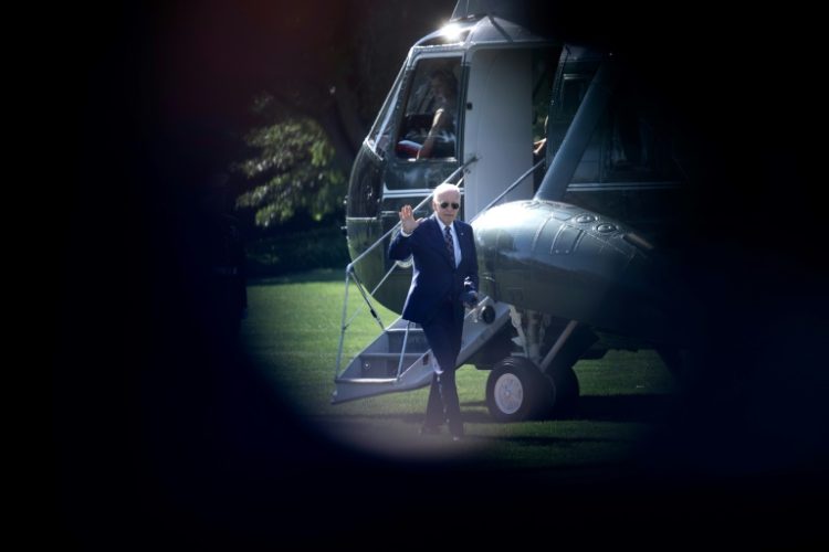 US President Joe Biden walks from Marine One to the West Wing of the White House August 12, 2024. ©AFP