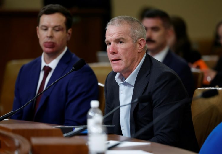 NFL legend Brett Favre tells lawmakers he was recently diagnosed with Parkinson's disease. ©AFP