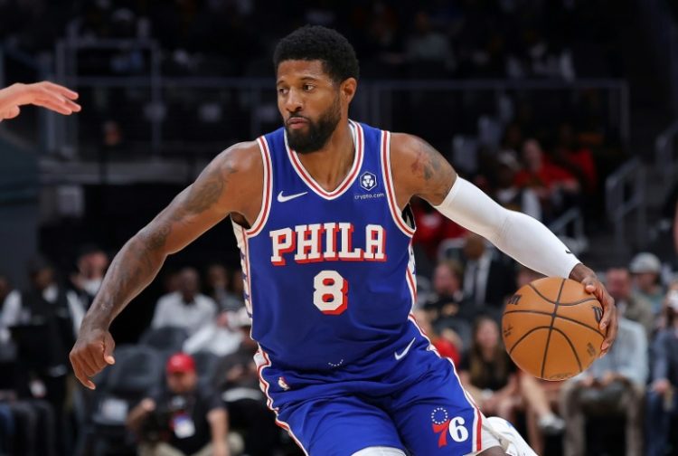 Paul George of the Philadelphia 76ers drives during an NBA pre-season game against the Atlanta Hawks. ©AFP