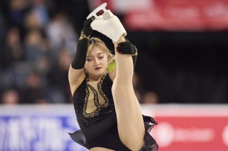 Kaori Sakamoto of Japan competes in the free skate on the way to the women's title at Skate Canada. ©AFP