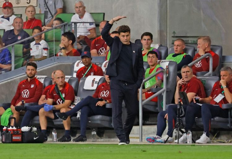 Mauricio Pochettino, in his first game as head coach of the US men's national team, gives instruction to his players in a 2-0 friendly victory over Panama. ©AFP