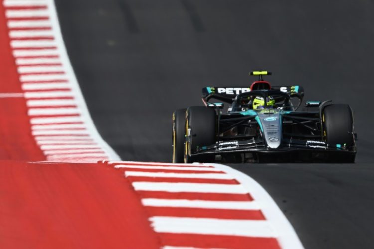 Mercedes driver Lewis Hamilton races during the United States Formula One Sprint. ©AFP