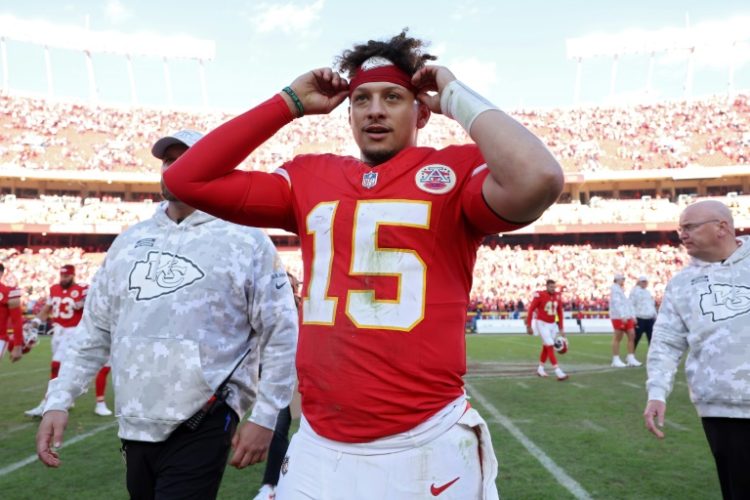 Kansas City Chiefs quarterback Patrick Mahomes reacts after his team narrowly avoided defeat against Denver to stay unbeaten. ©AFP