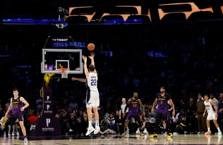 Franz Wagner nails a game-winning three-pointer in the Orlando Magic's 119-118 victory over the Los Angeles Lakers. ©AFP