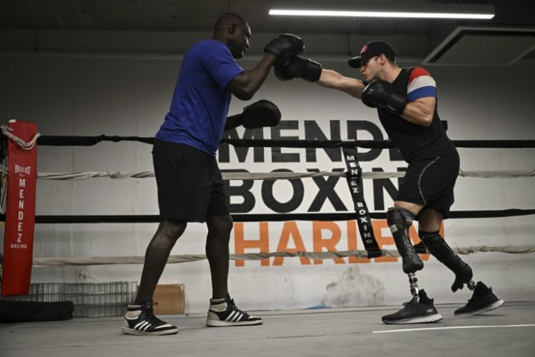 Pierre-Mickael Hugues, an accomplished amateur boxer, crossed the Atlantic at the end of November to make a name for himself in the United States. ©AFP